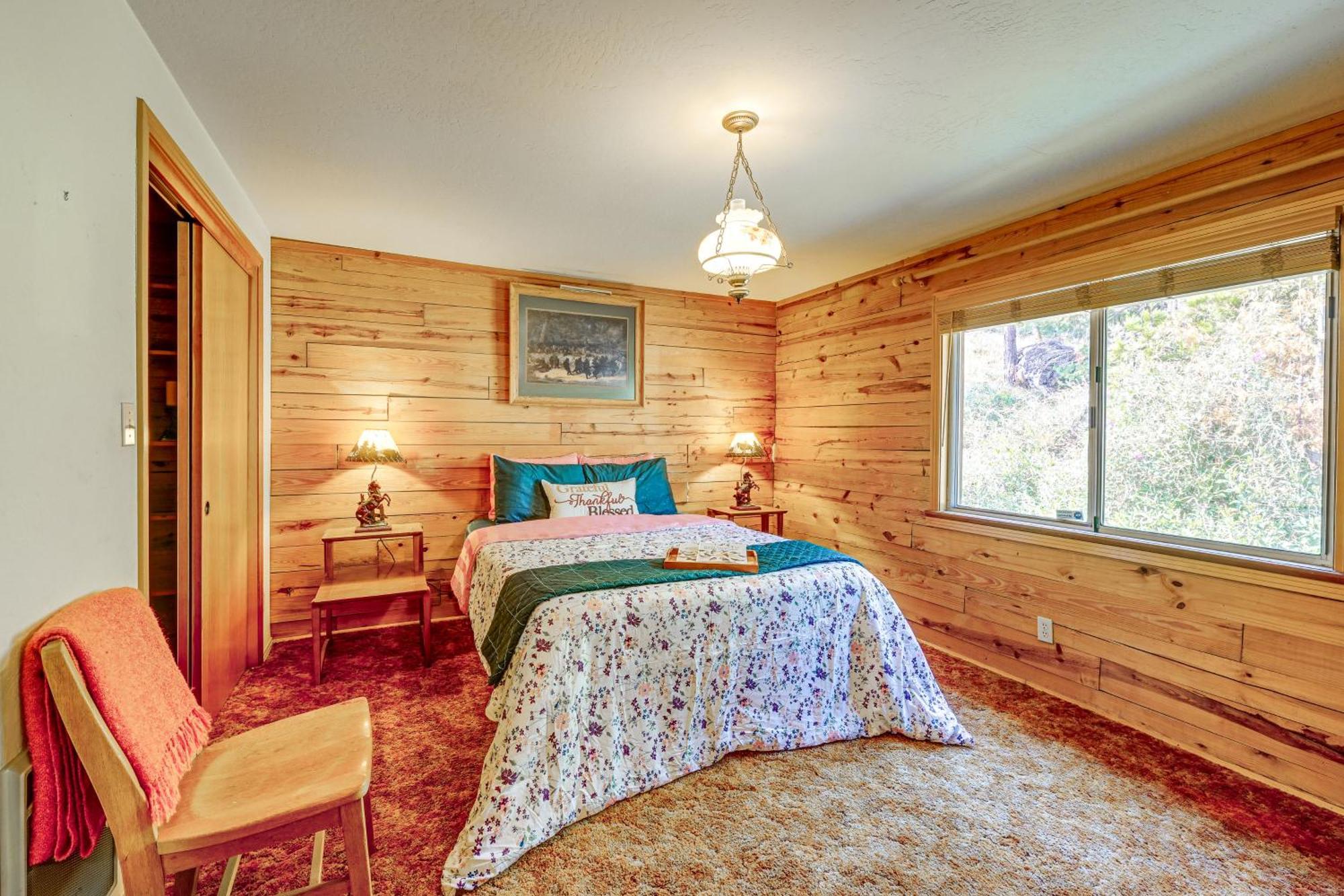 Cozy Family-Friendly Badger Retreat With Fireplace! Экстерьер фото