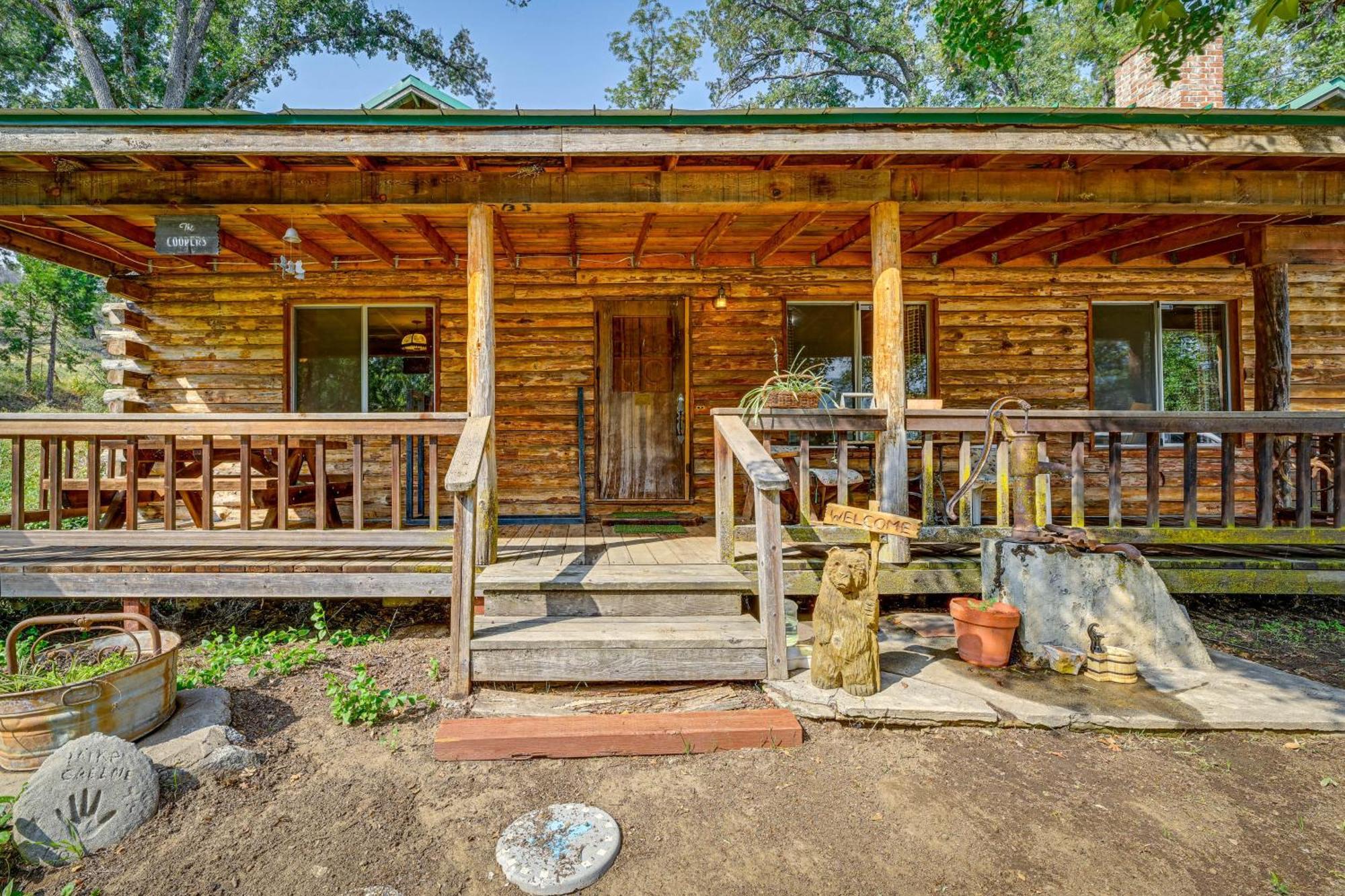 Cozy Family-Friendly Badger Retreat With Fireplace! Экстерьер фото