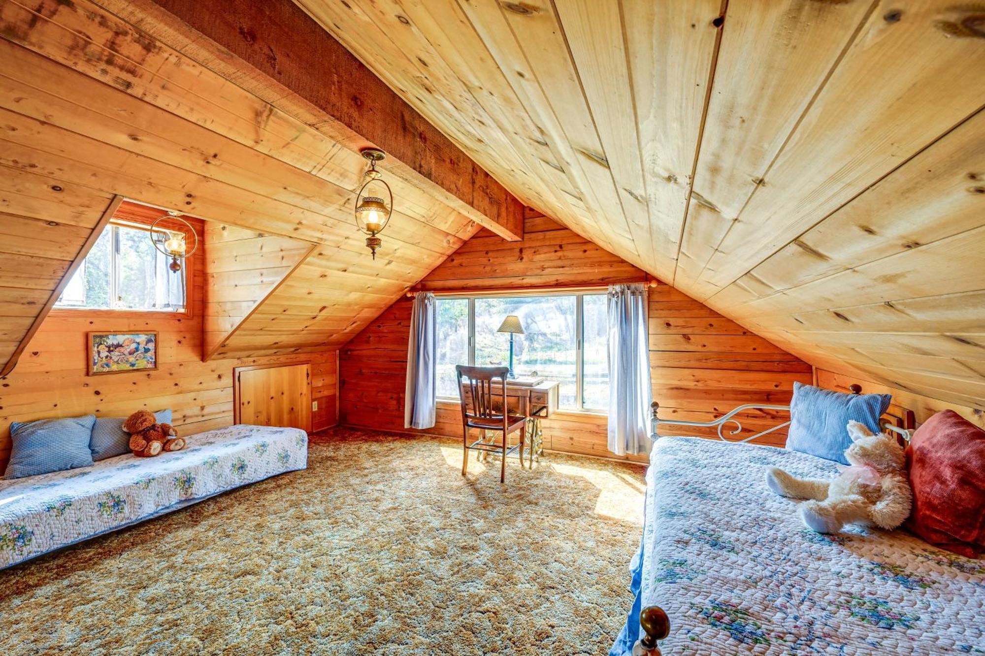 Cozy Family-Friendly Badger Retreat With Fireplace! Экстерьер фото