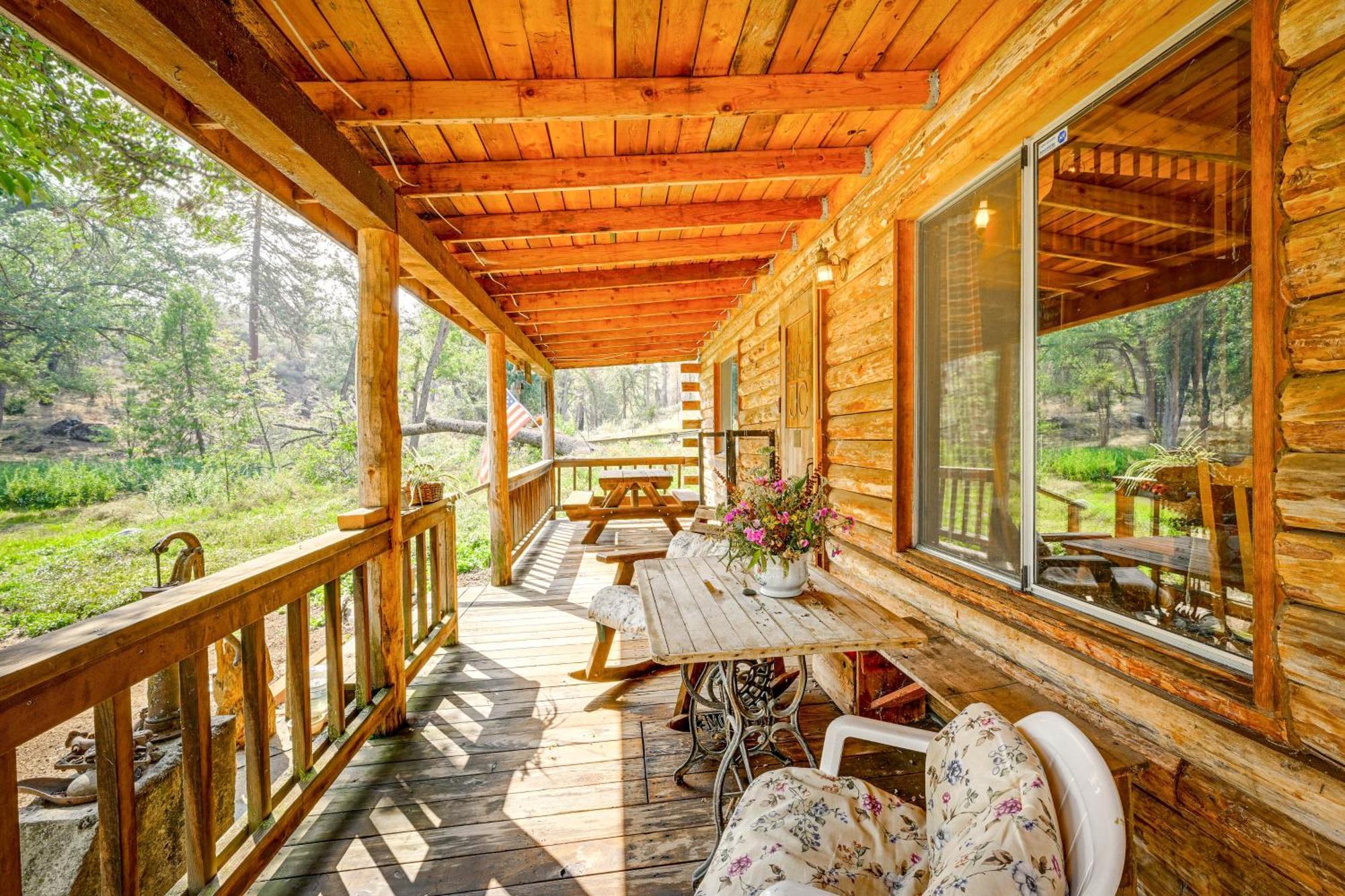 Cozy Family-Friendly Badger Retreat With Fireplace! Экстерьер фото