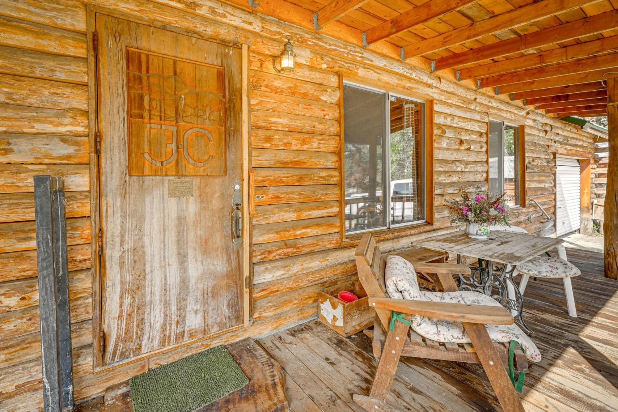 Cozy Family-Friendly Badger Retreat With Fireplace! Экстерьер фото