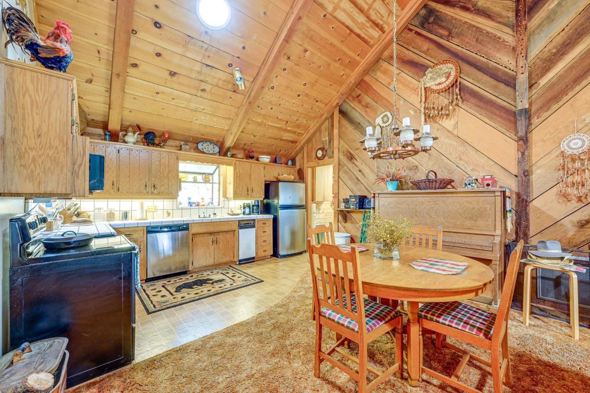 Cozy Family-Friendly Badger Retreat With Fireplace! Экстерьер фото